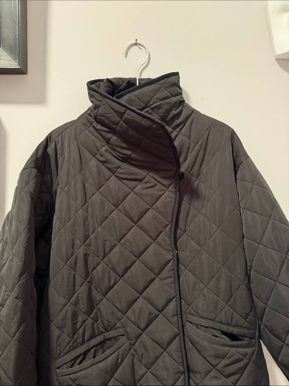 Cuyana Black Quilted Puffer Jacket with Shawl Collar - Picture 3 of 6